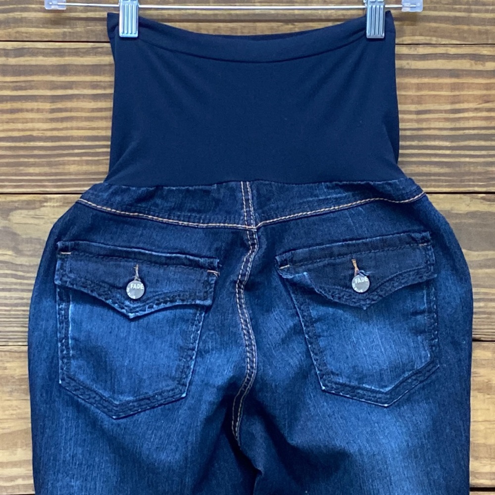 Fade to Blue Denim Maternity - Picture 7 of 9